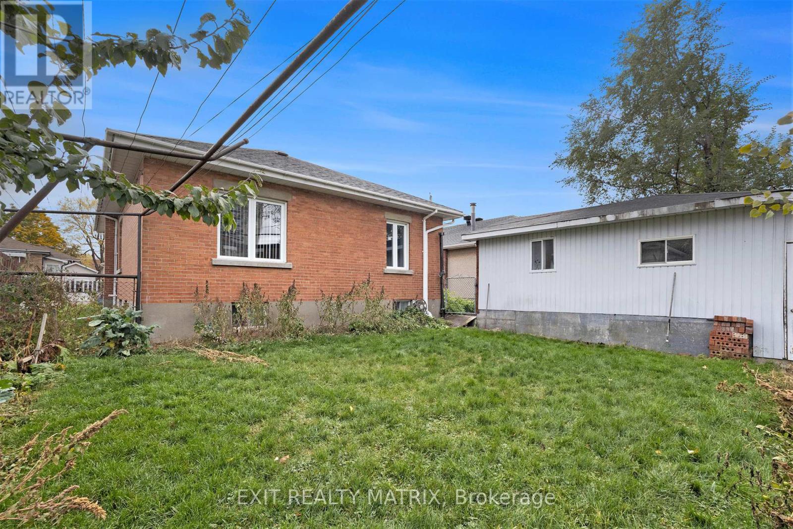 404 Maria Goretti Circle, Ottawa, Ontario  K1L 6S4 - Photo 20 - X12482441