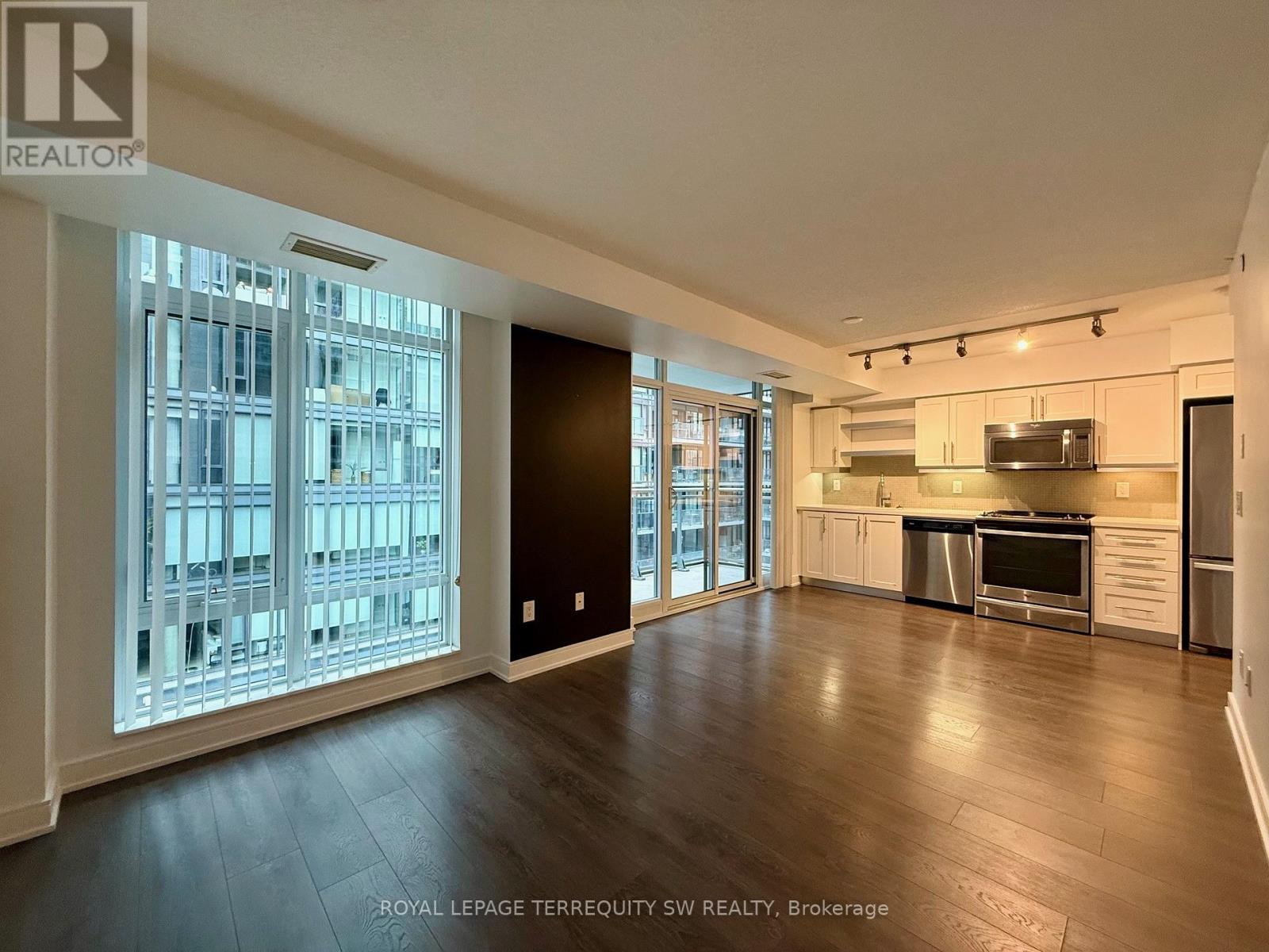 1129 - 525 Adelaide Street W, Toronto, Ontario  M6E 1B1 - Photo 2 - C12482446