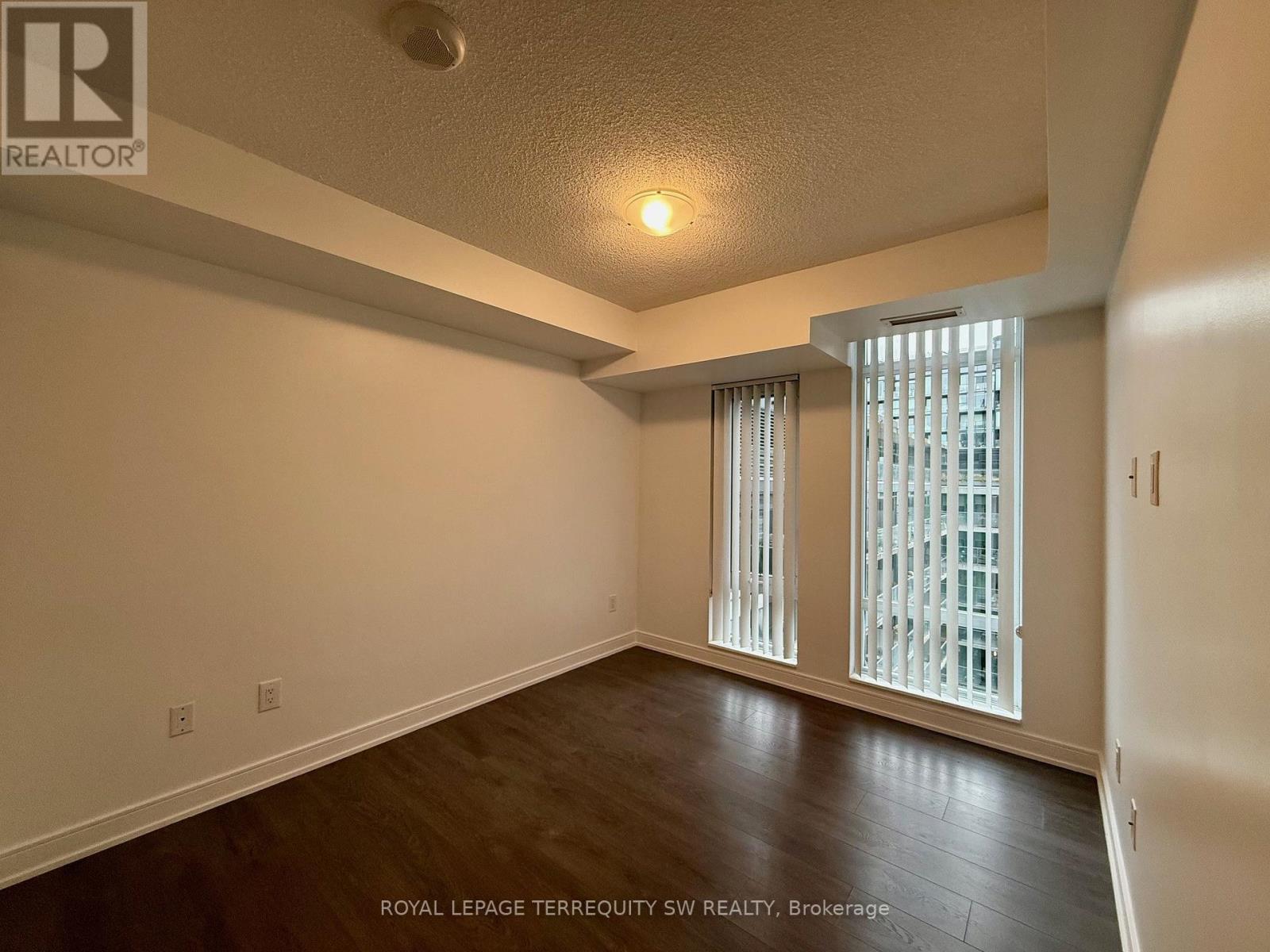 1129 - 525 Adelaide Street W, Toronto, Ontario  M6E 1B1 - Photo 3 - C12482446