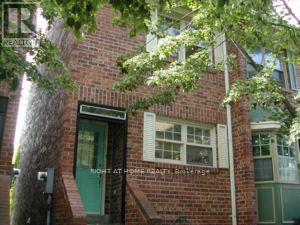 11 QUARRY COURT, Toronto, Ontario