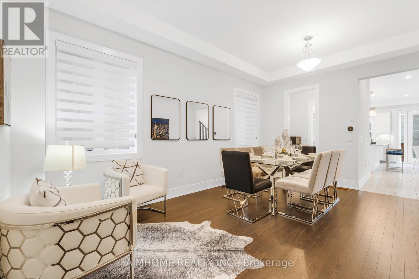 27 William Logan Drive, Richmond Hill, Ontario  L4E 1K3 - Photo 3 - N12482448