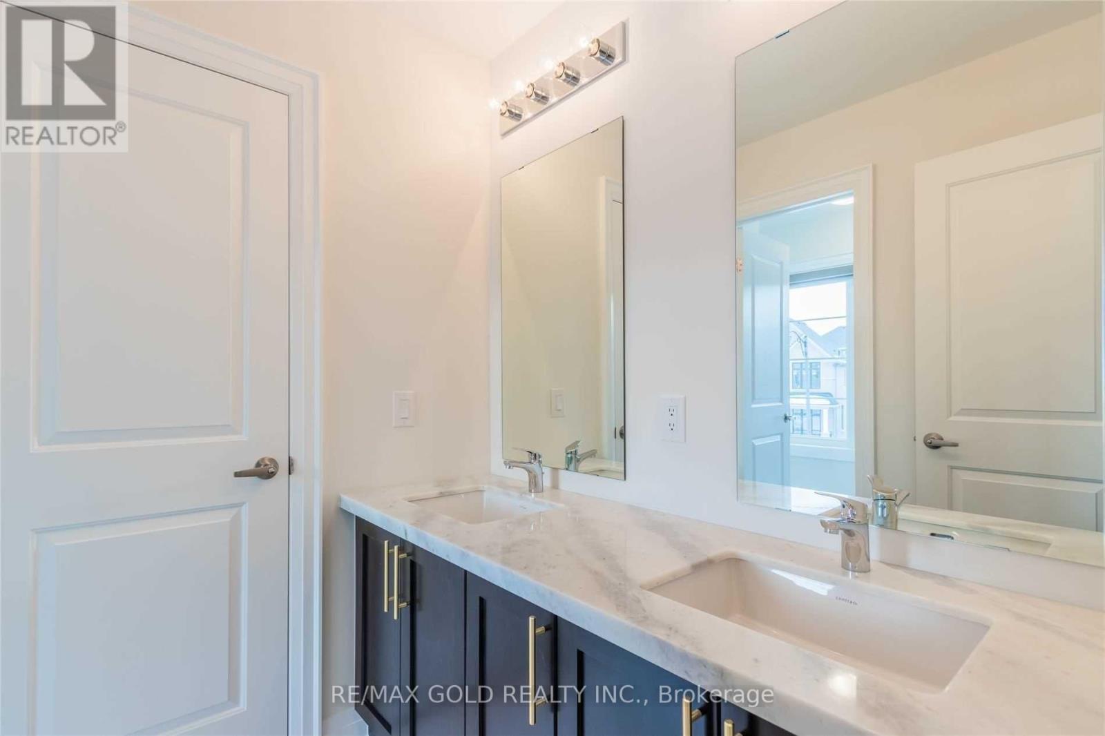 Upper Level - 20 Bill Guy Drive, Georgina, Ontario  L6P 0J1 - Photo 24 - N12479959