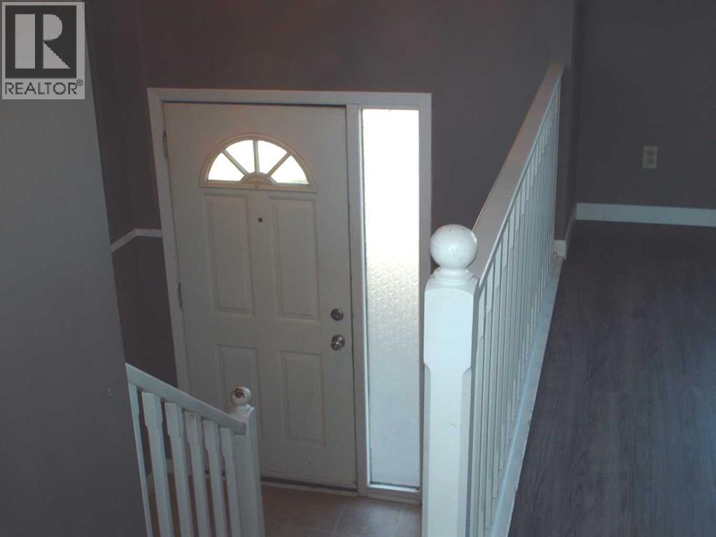 487 78 Avenue Ne, Calgary, Alberta  T2K 5A1 - Photo 4 - A2262169
