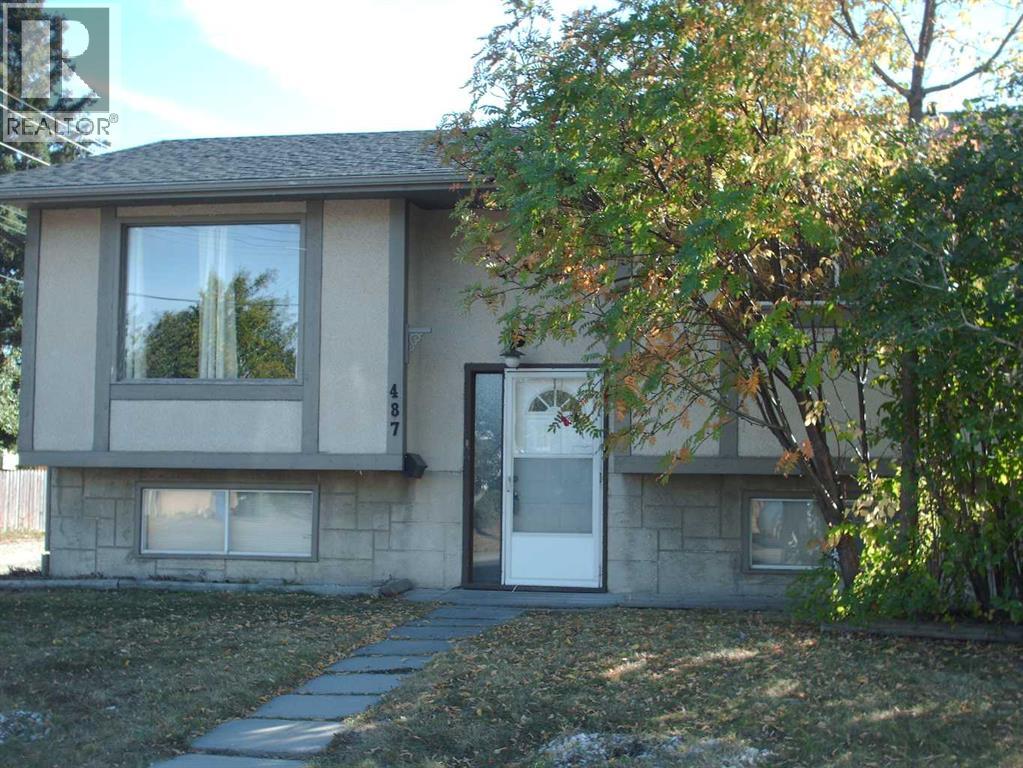 487 78 Avenue Ne, Calgary, Alberta  T2K 5A1 - Photo 1 - A2262169