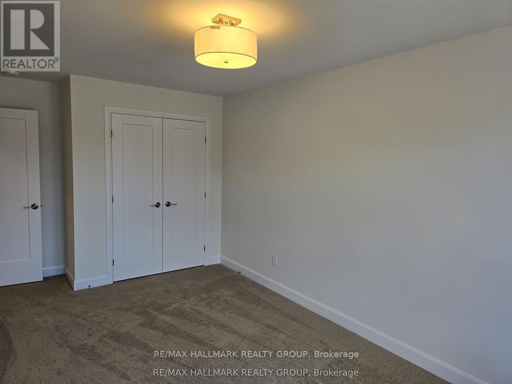 1320 Whitlow Grass Way, Ottawa, Ontario  K2W 0N5 - Photo 9 - X12461073