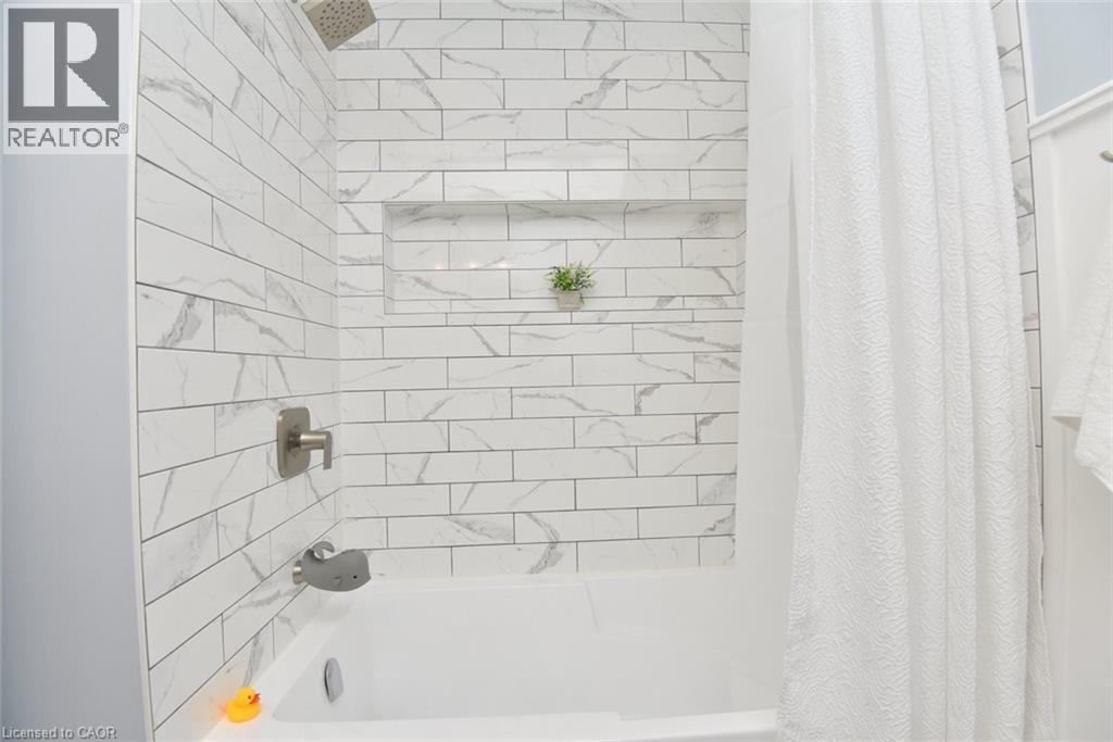 2075 Walkers Line Unit# 203, Burlington, Ontario  L7M 4G7 - Photo 27 - 40776501