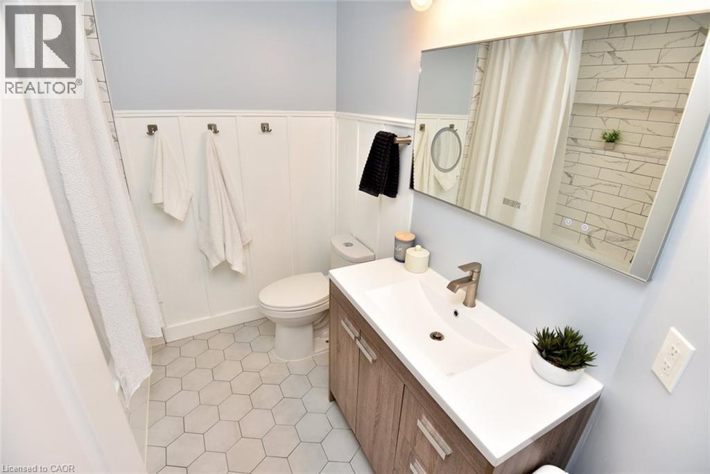 2075 Walkers Line Unit# 203, Burlington, Ontario  L7M 4G7 - Photo 26 - 40776501