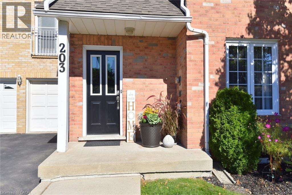 2075 Walkers Line Unit# 203, Burlington, Ontario  L7M 4G7 - Photo 3 - 40776501