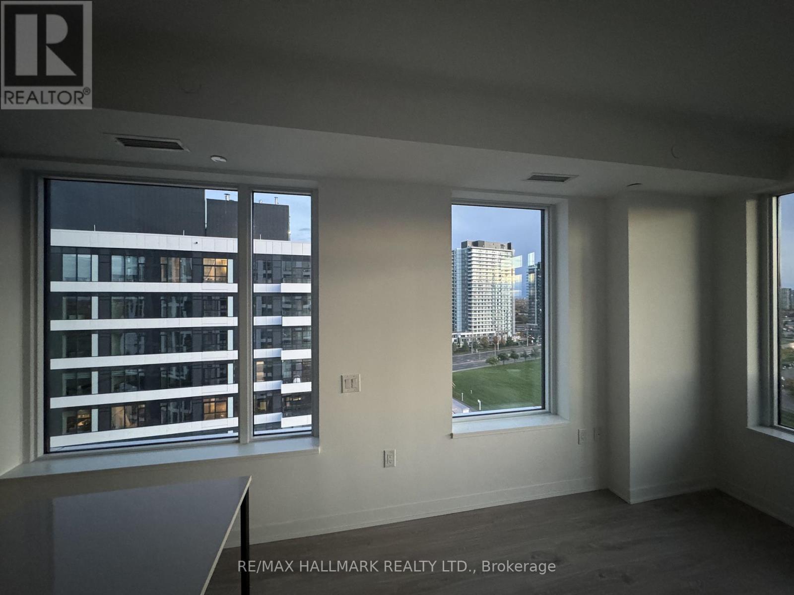 1404 - 2495 Eglinton Avenue W, Mississauga, Ontario  L5M 2T2 - Photo 18 - W12482455