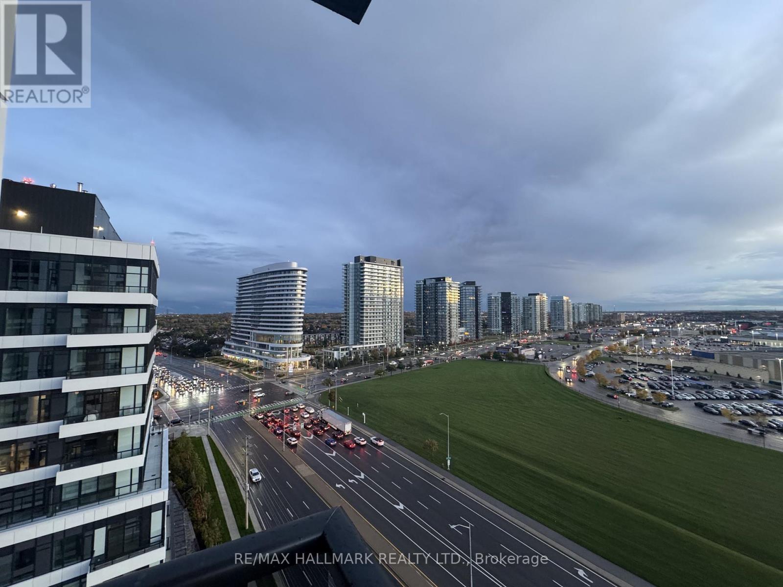 1404 - 2495 Eglinton Avenue W, Mississauga, Ontario  L5M 2T2 - Photo 7 - W12482455