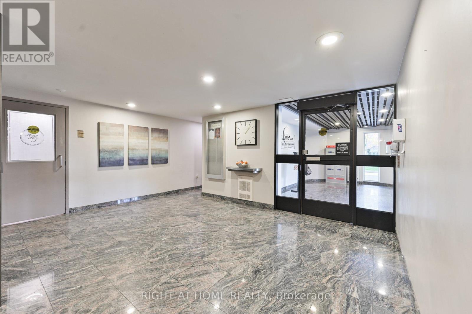 1212 - 15 La Rose Avenue, Toronto, Ontario  M9P 1A7 - Photo 6 - W12482458
