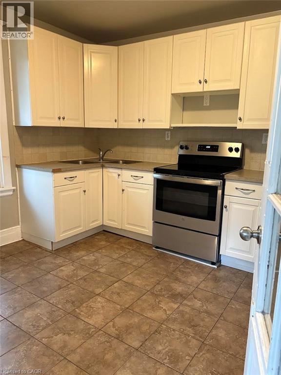 495 Aberdeen Avenue, Hamilton, Ontario  L8P 2S5 - Photo 2 - 40780457