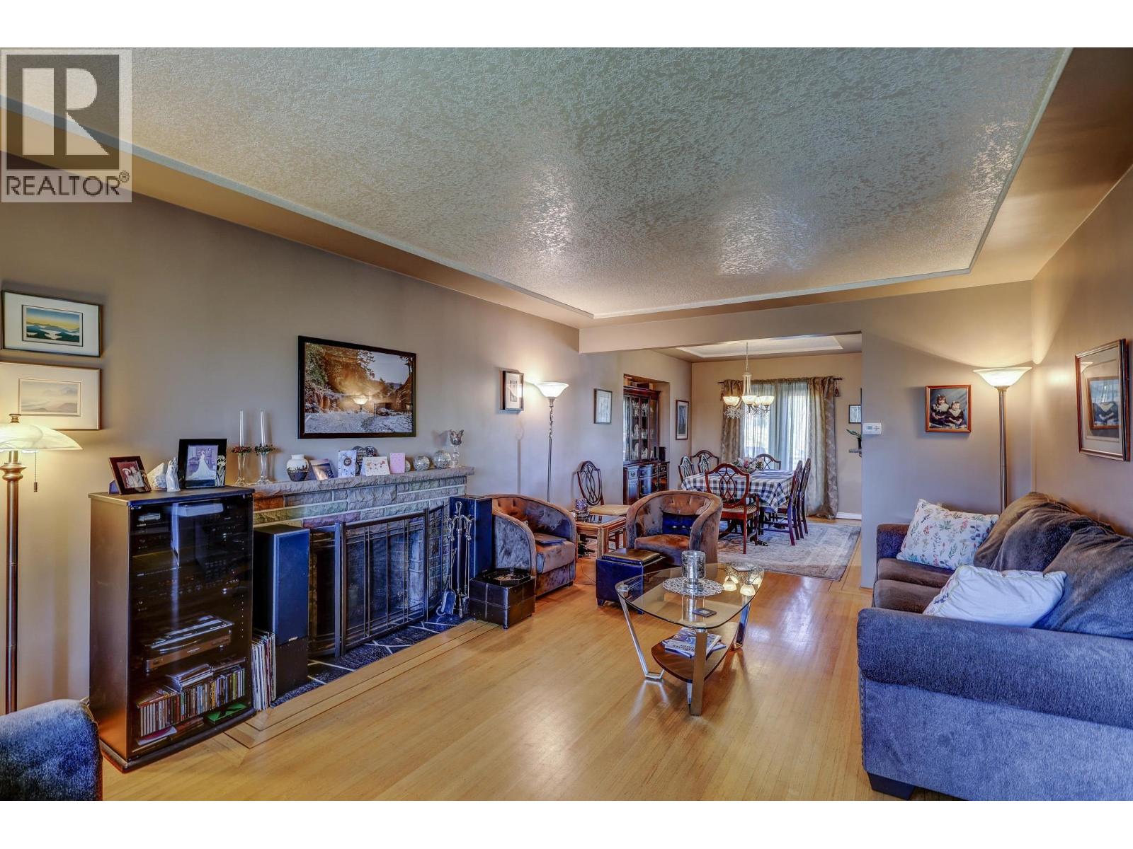 8612 11th Avenue, Burnaby, British Columbia  V3N 2P8 - Photo 7 - R3014528