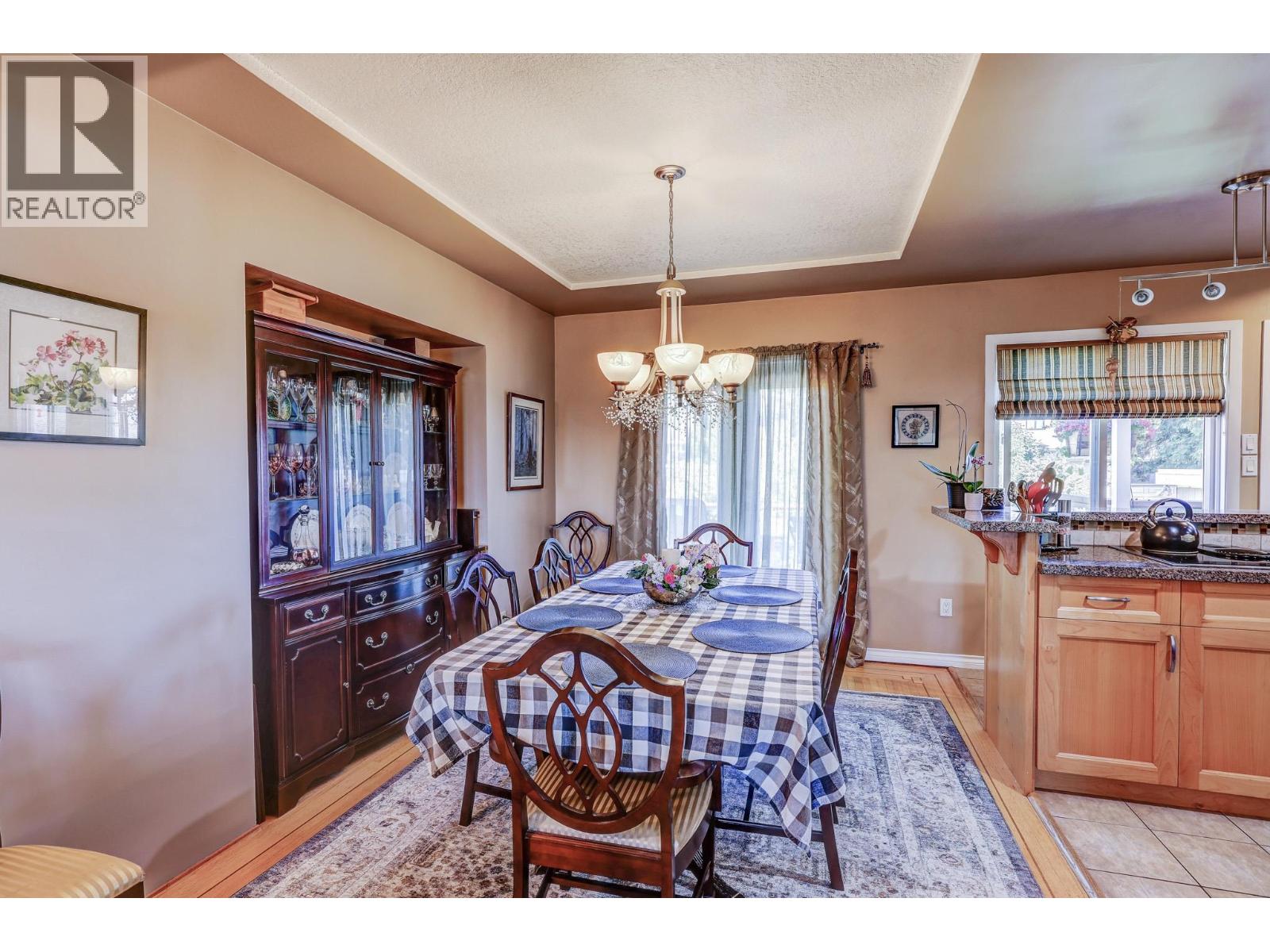 8612 11th Avenue, Burnaby, British Columbia  V3N 2P8 - Photo 10 - R3014528
