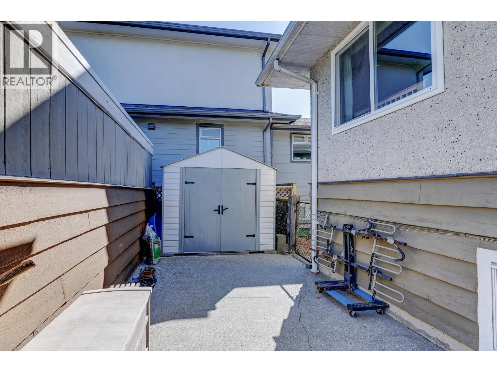 8612 11th Avenue, Burnaby, British Columbia  V3N 2P8 - Photo 38 - R3014528
