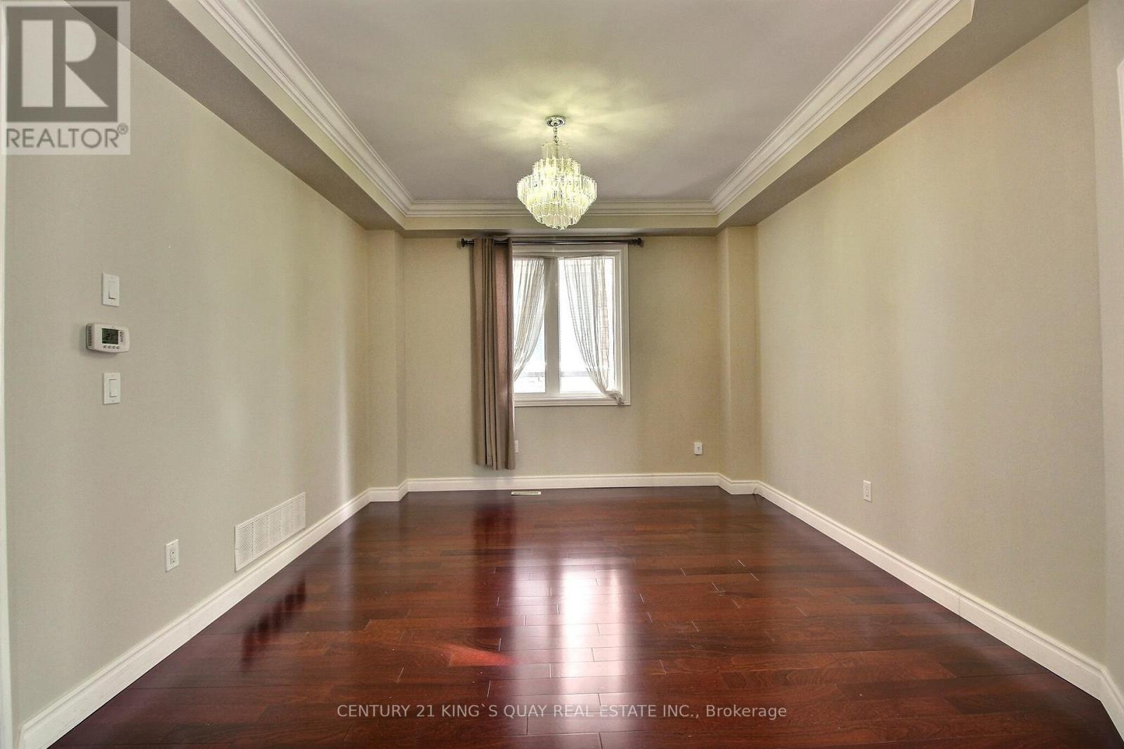 60 The Fairways, Markham, Ontario  L6C 3B3 - Photo 11 - N12482288