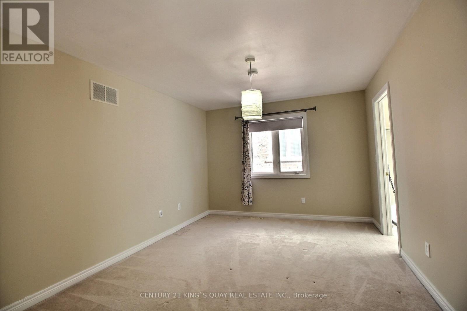 60 The Fairways, Markham, Ontario  L6C 3B3 - Photo 15 - N12482288
