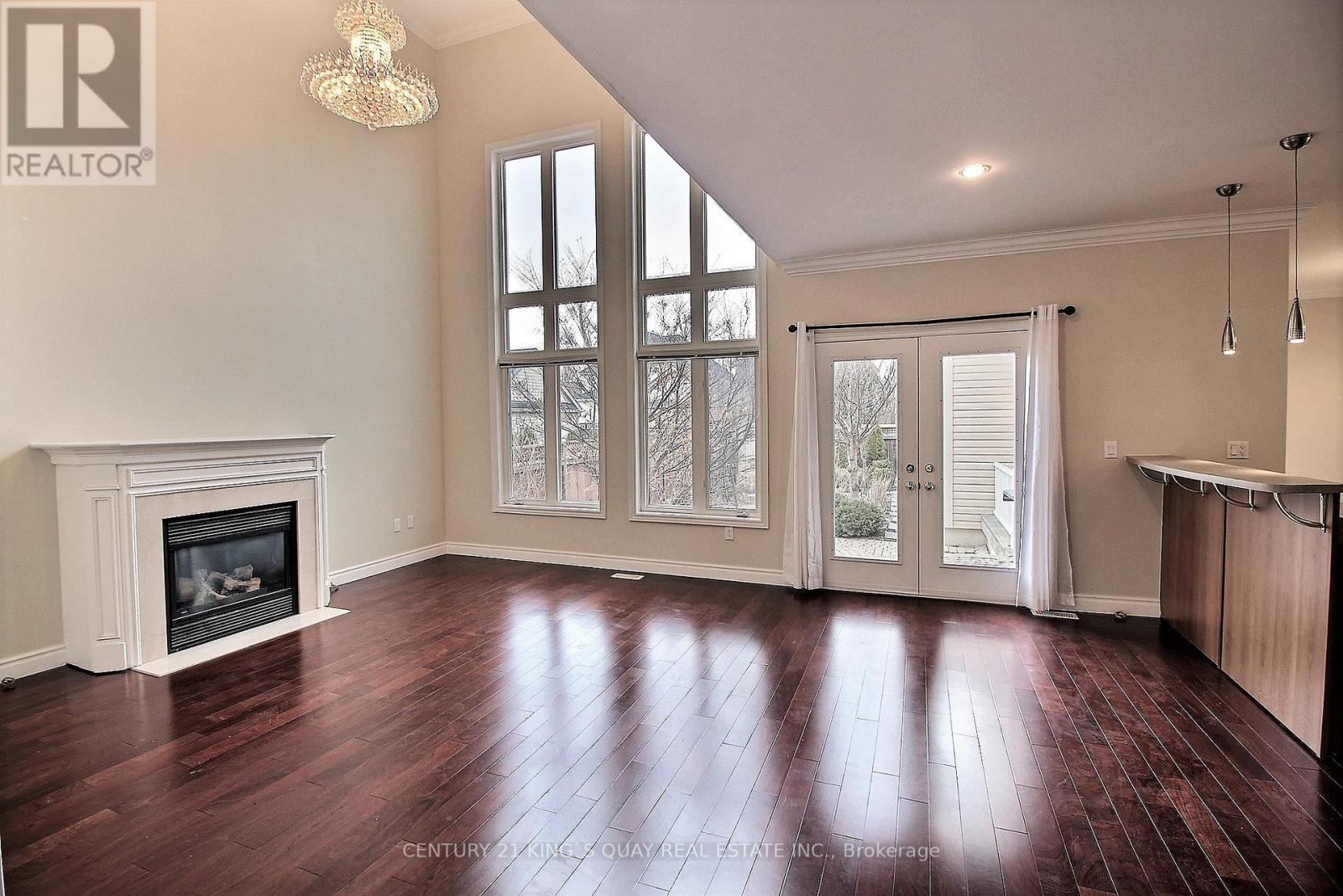 60 The Fairways, Markham, Ontario  L6C 3B3 - Photo 3 - N12482288