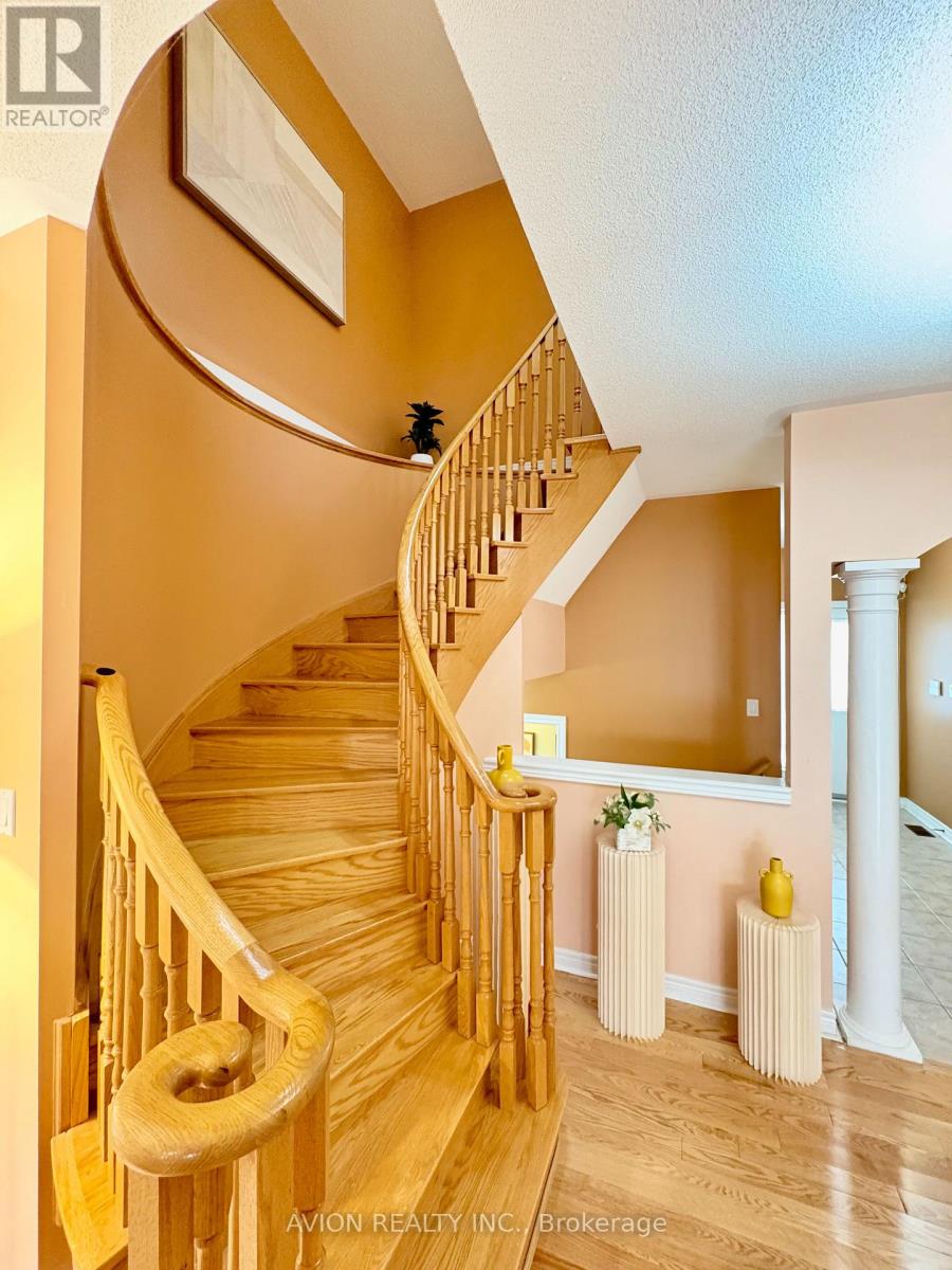 9 Outerbrook Road, Markham, Ontario  L6E 1Y8 - Photo 14 - N12482476