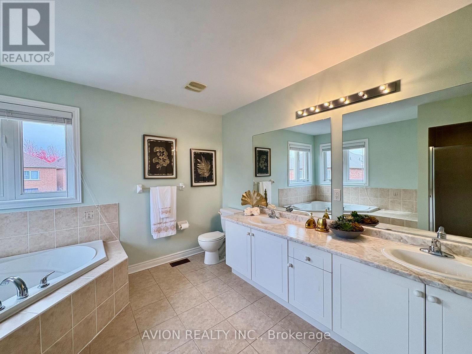 9 Outerbrook Road, Markham, Ontario  L6E 1Y8 - Photo 28 - N12482476