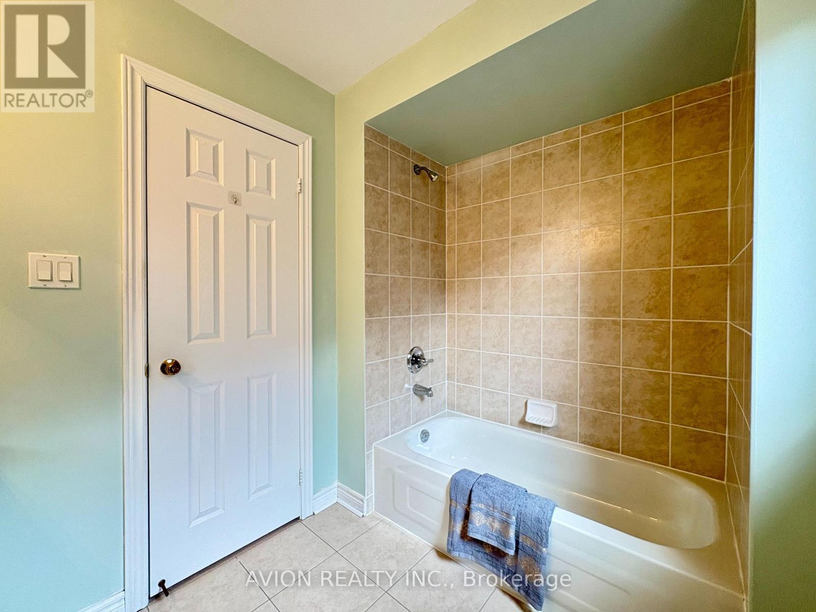 9 Outerbrook Road, Markham, Ontario  L6E 1Y8 - Photo 35 - N12482476