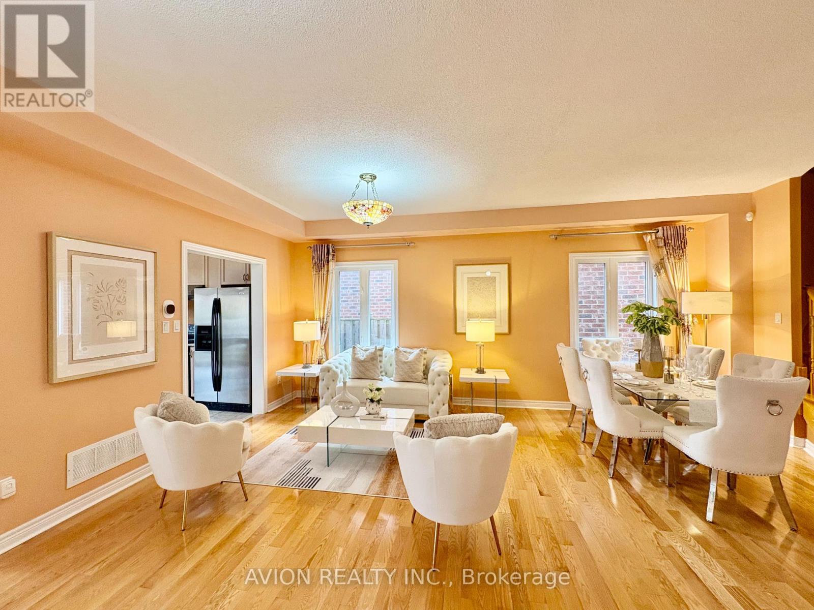 9 Outerbrook Road, Markham, Ontario  L6E 1Y8 - Photo 8 - N12482476