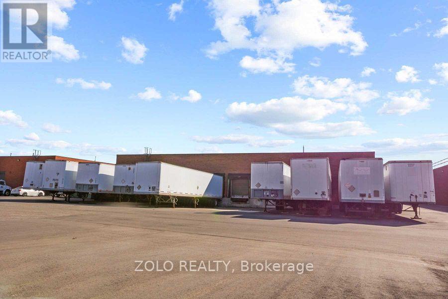 150 Marycroft Avenue, Vaughan, Ontario L4L 5Y4 - Photo 4 - N12480343