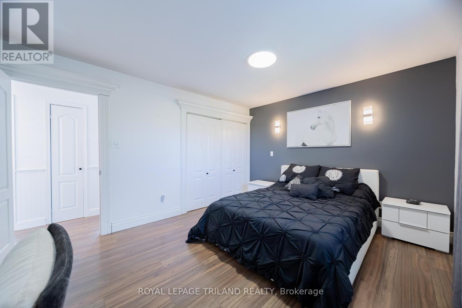 212 Golfview Street, Lambton Shores, Ontario  N0M 2N0 - Photo 24 - X12482479