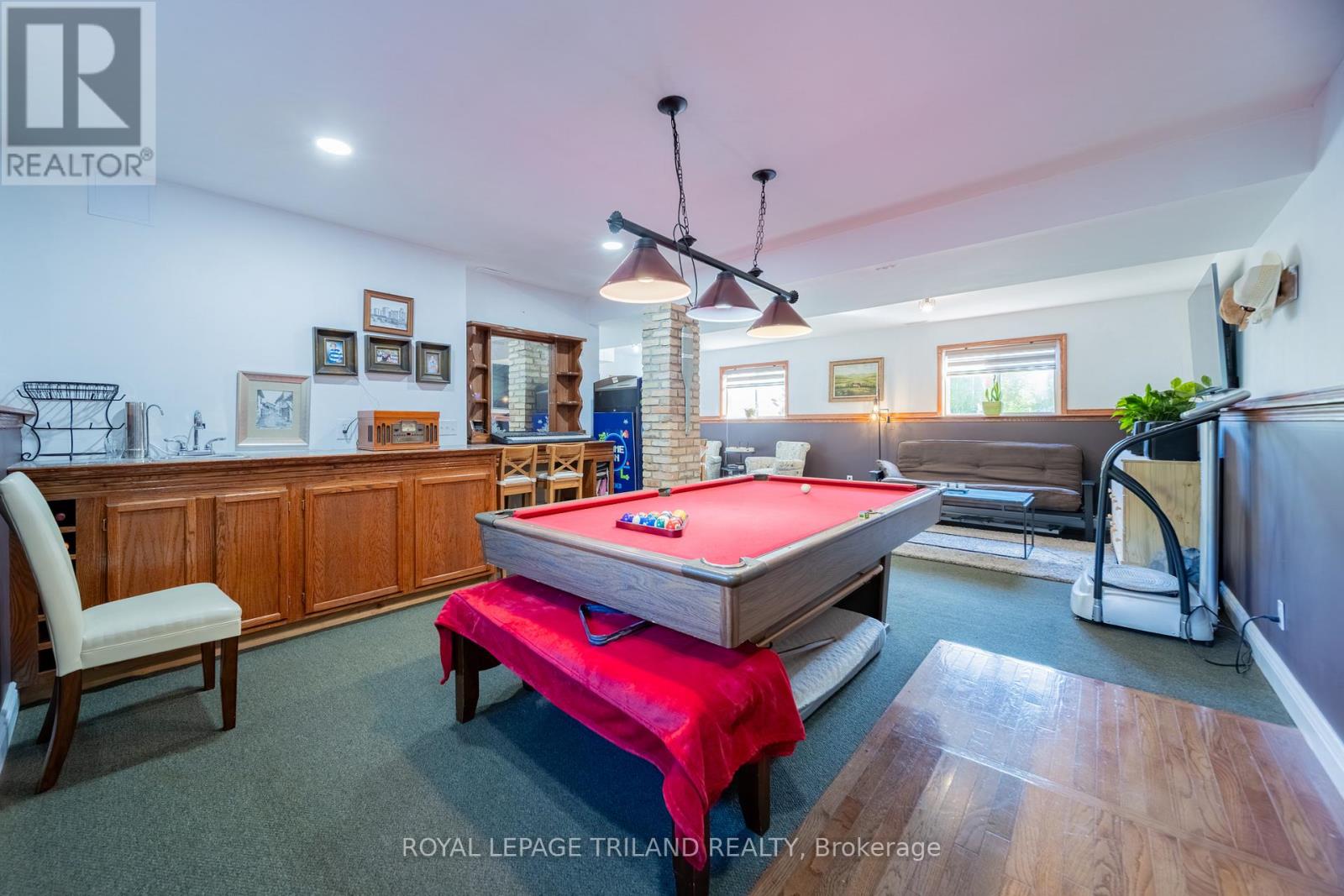 212 Golfview Street, Lambton Shores, Ontario  N0M 2N0 - Photo 31 - X12482479