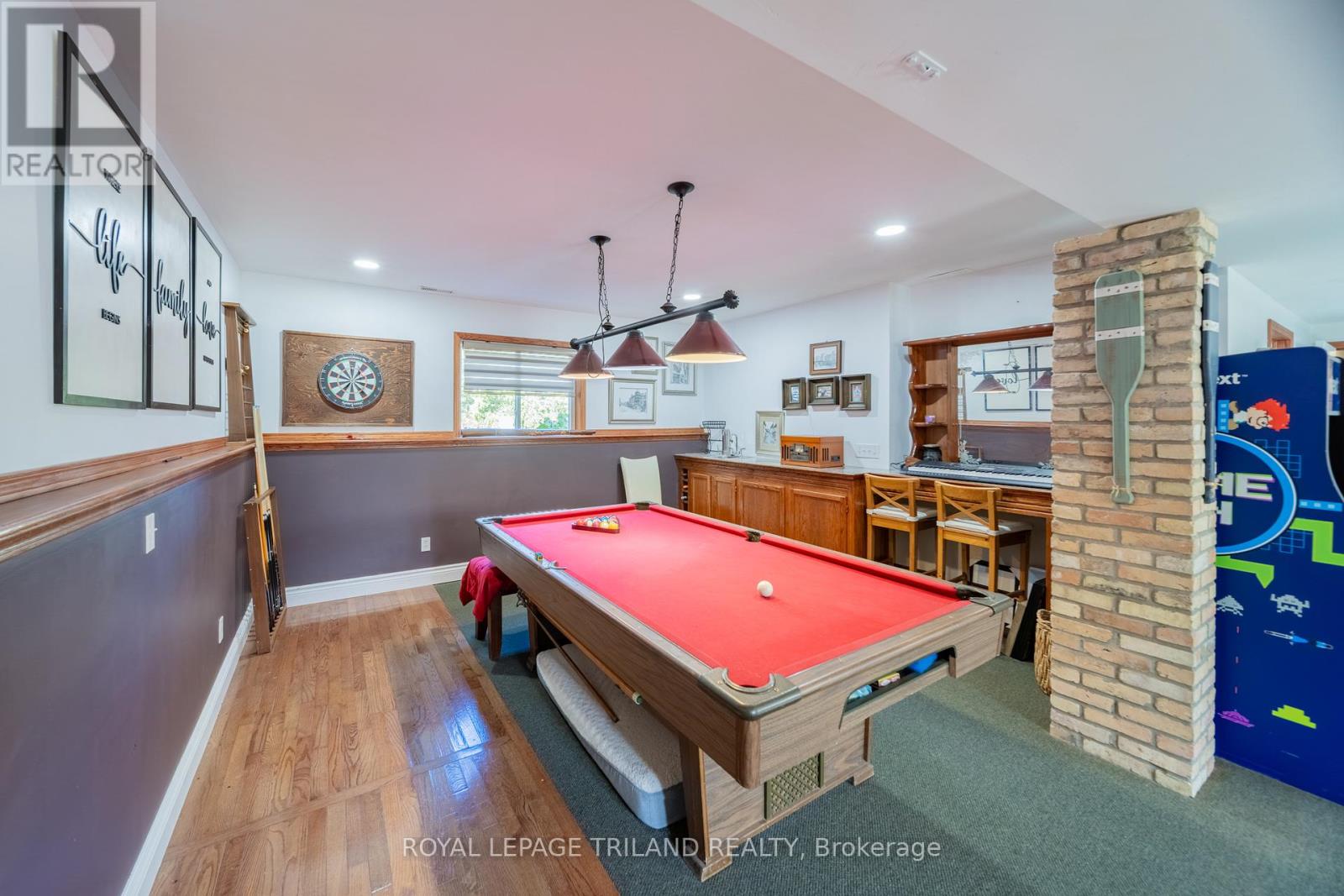 212 Golfview Street, Lambton Shores, Ontario  N0M 2N0 - Photo 32 - X12482479