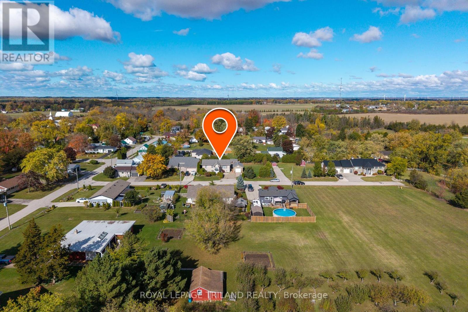 212 Golfview Street, Lambton Shores, Ontario  N0M 2N0 - Photo 50 - X12482479