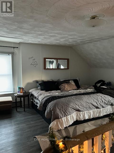 376 Telegraph Road, Alfred And Plantagenet, Ontario  K0B 1A0 - Photo 3 - X12482484