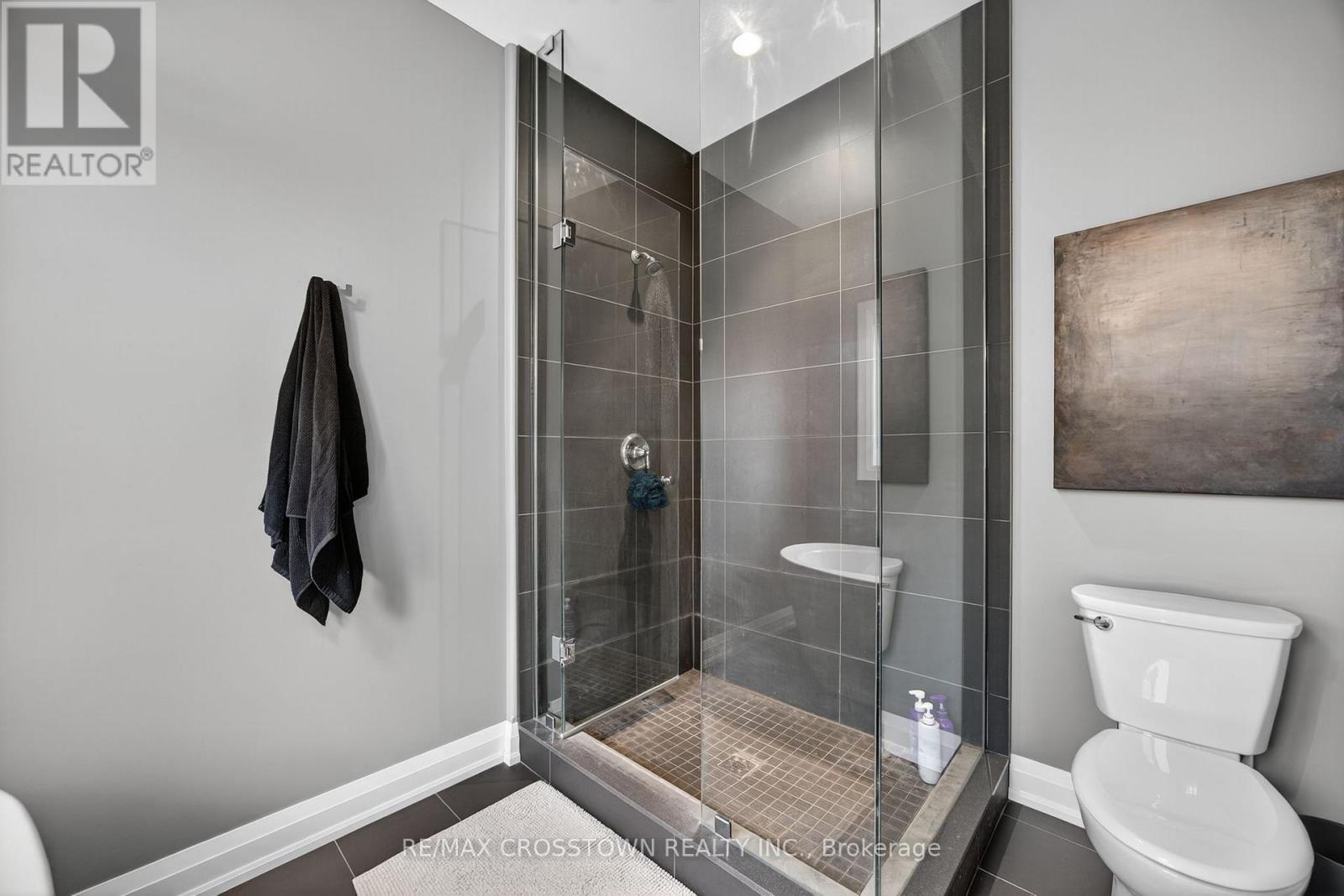 72 Glenhuron Drive, Springwater (Midhurst), Ontario  L4M 6T4 - Photo 22 - S12482489