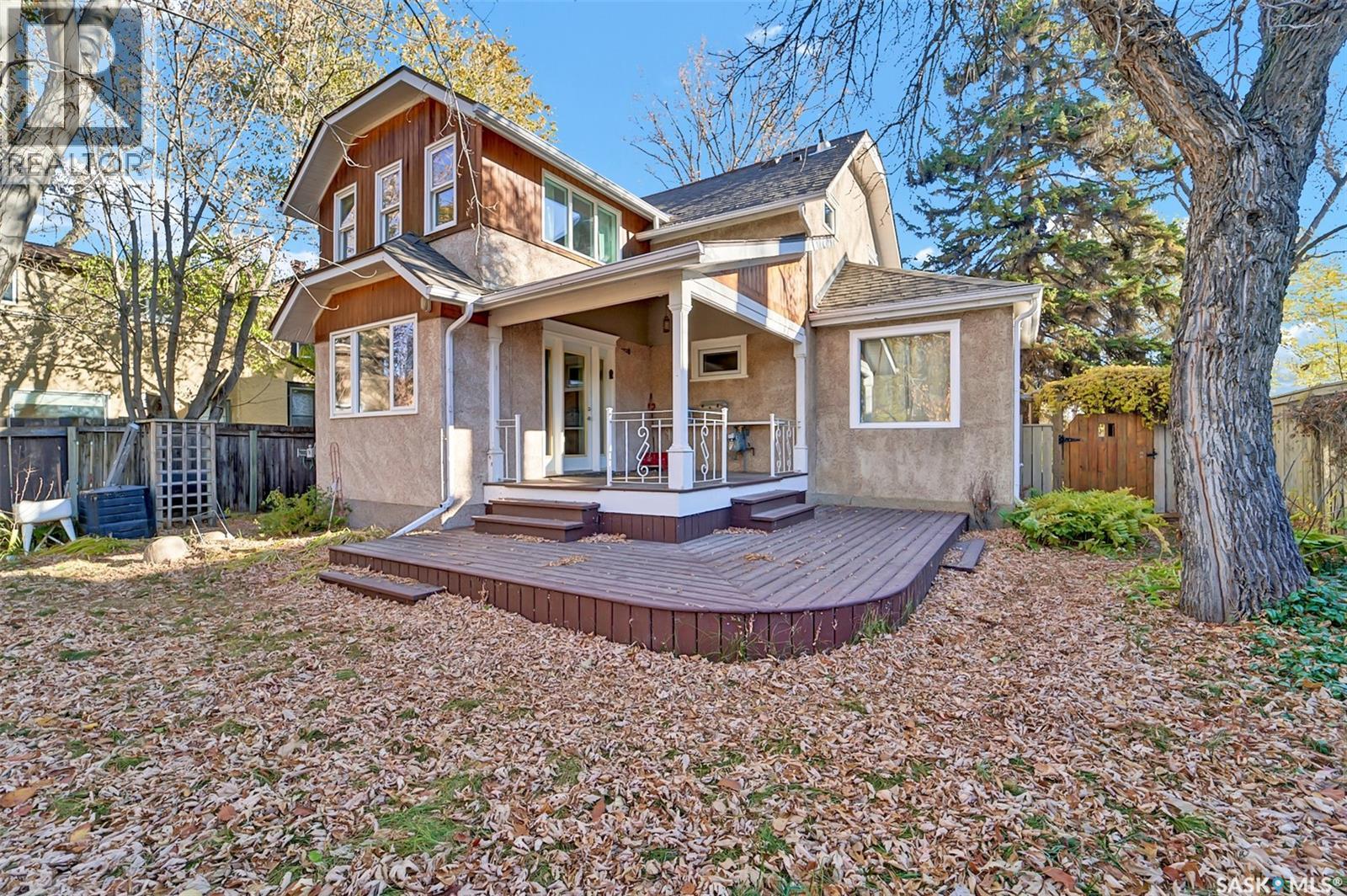 927 10th AVENUE N, Saskatoon, Saskatchewan