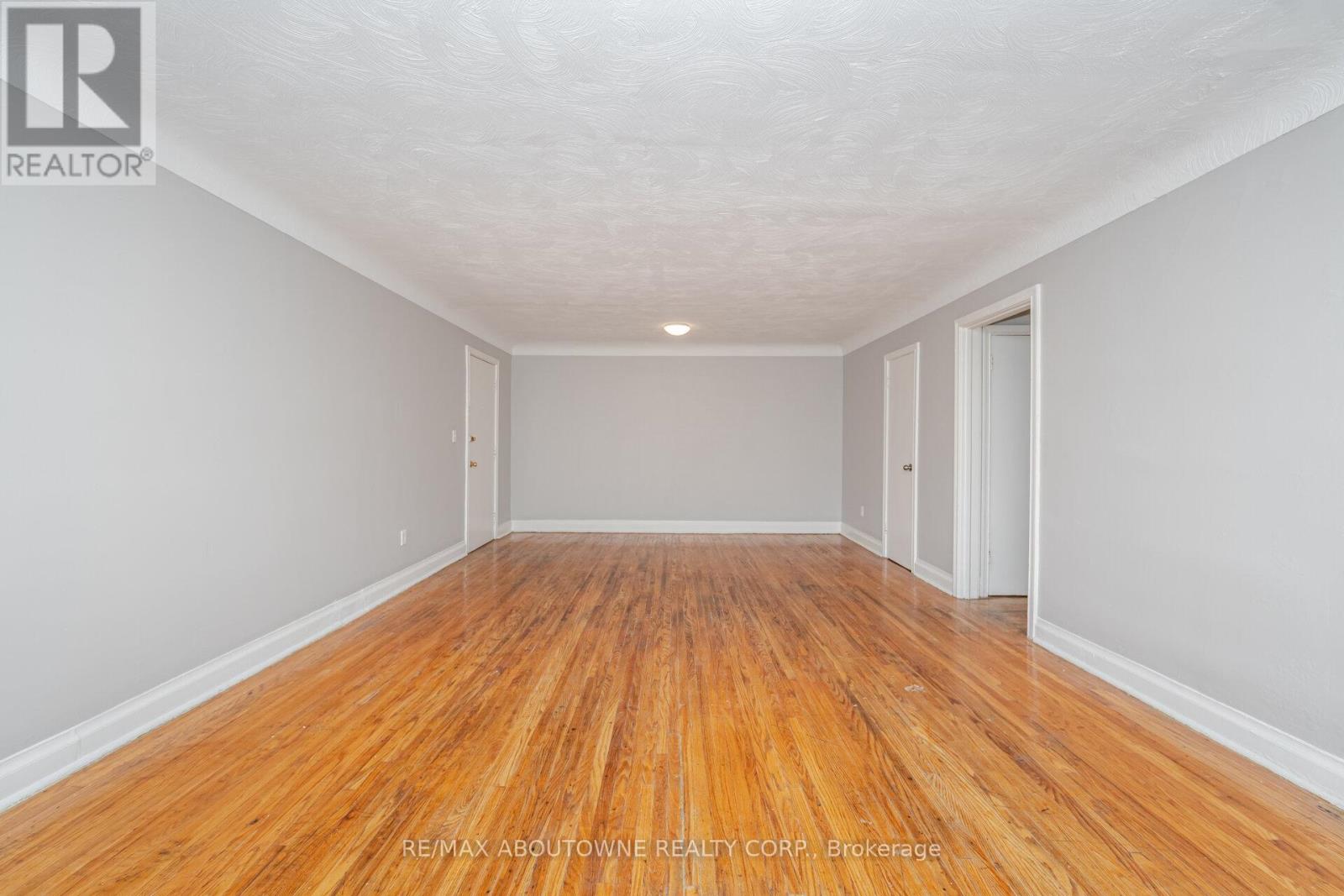 3 - 1031 Churchill Avenue E, Oakville, Ontario  L6H 1A3 - Photo 12 - W12482483