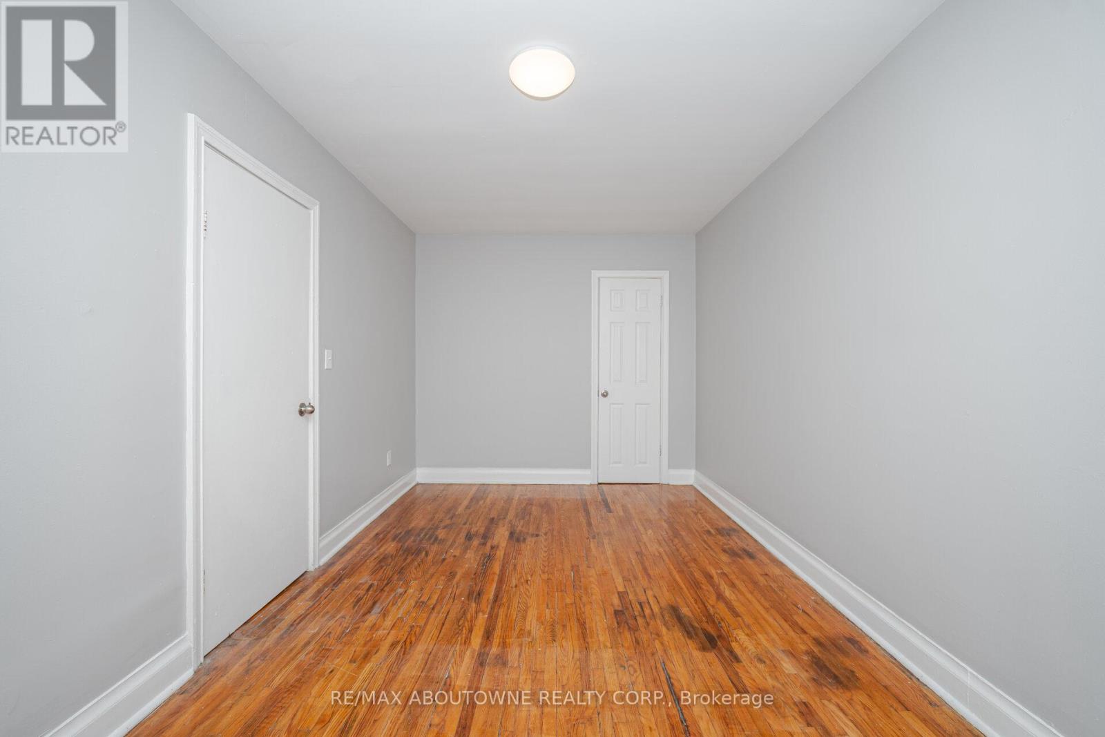 3 - 1031 Churchill Avenue E, Oakville, Ontario  L6H 1A3 - Photo 17 - W12482483
