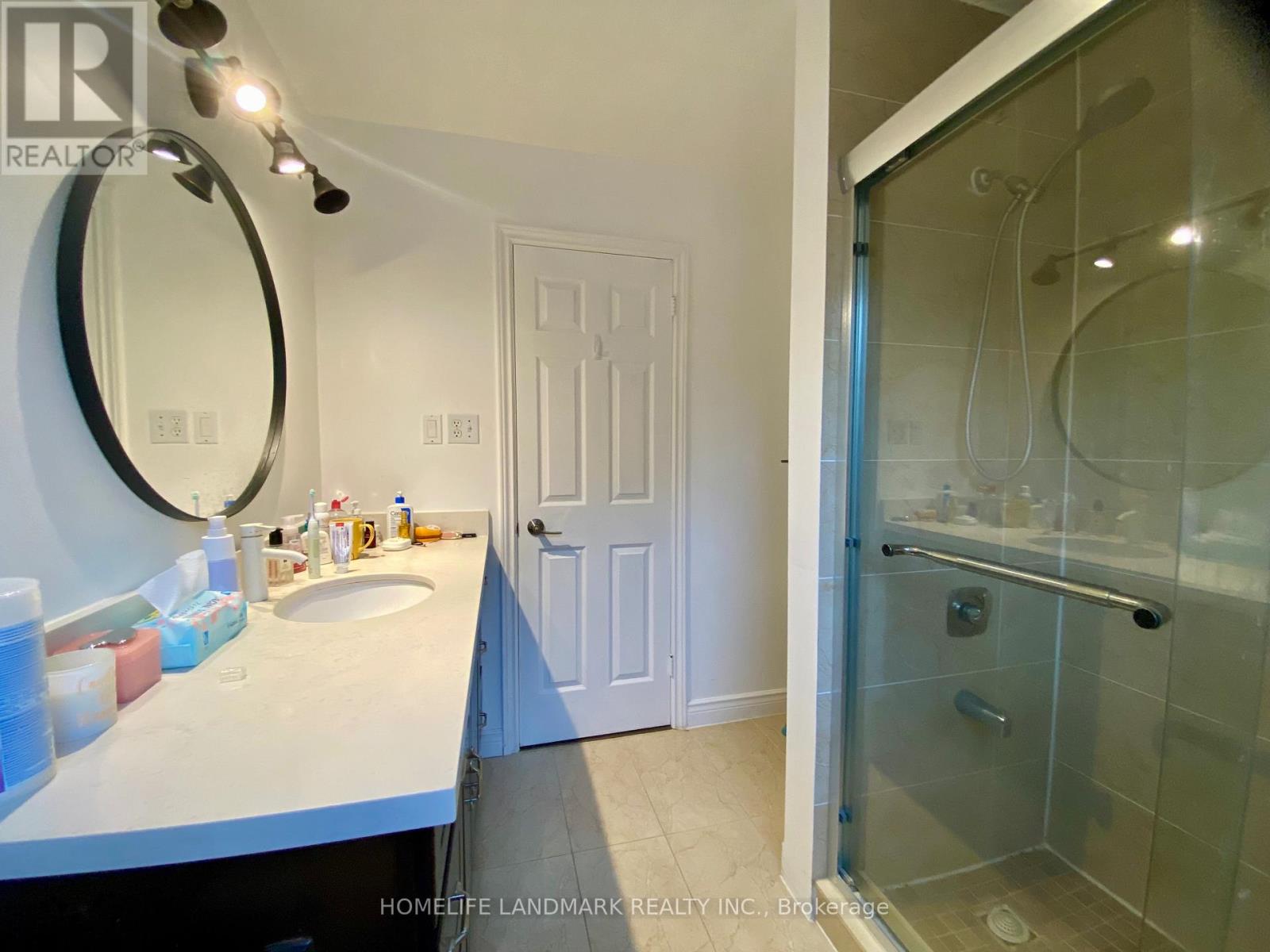 Room A Second Floor - 3371 Cider Mill Place, Mississauga, Ontario  L5L 3H6 - Photo 10 - W12482490