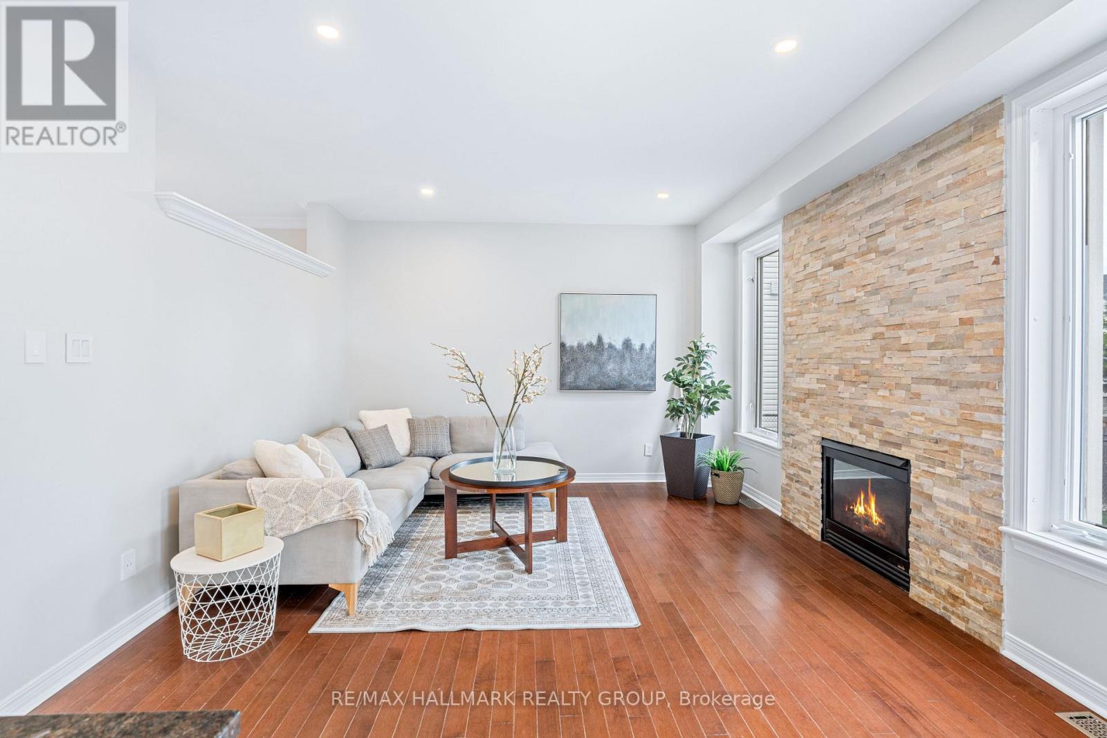 41 Smoketree Crescent, Ottawa, Ontario  K2S 2B8 - Photo 14 - X12481841