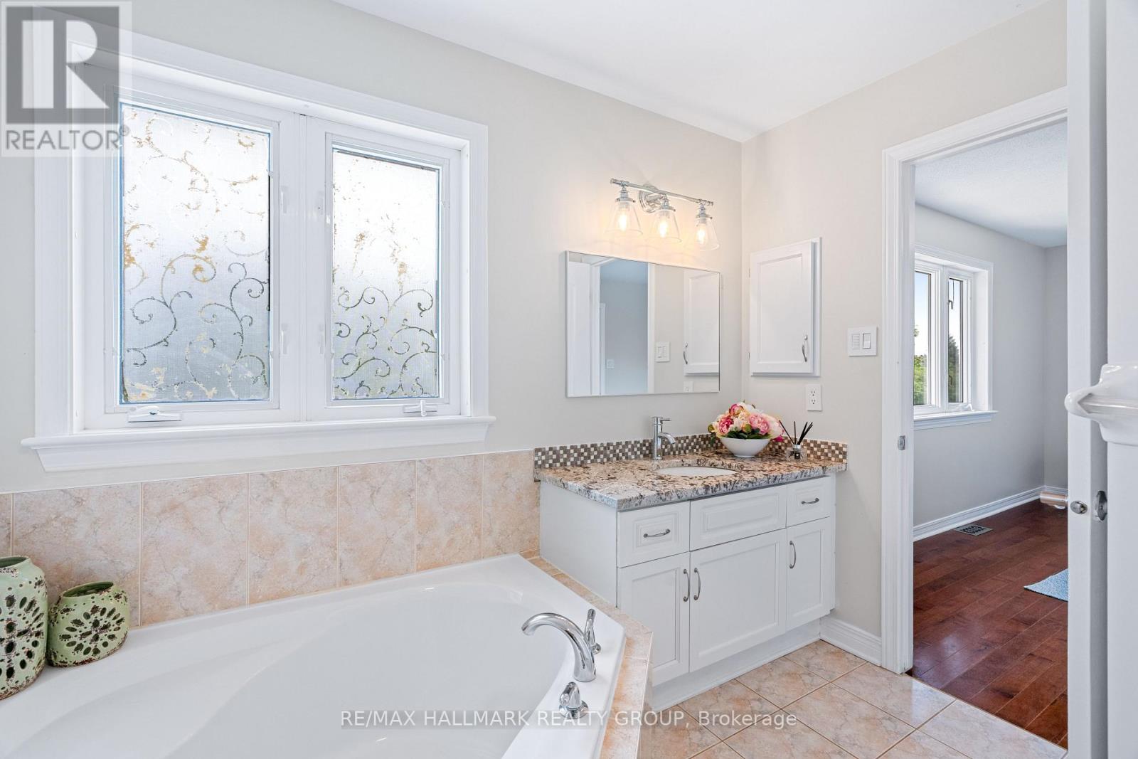41 Smoketree Crescent, Ottawa, Ontario  K2S 2B8 - Photo 23 - X12481841
