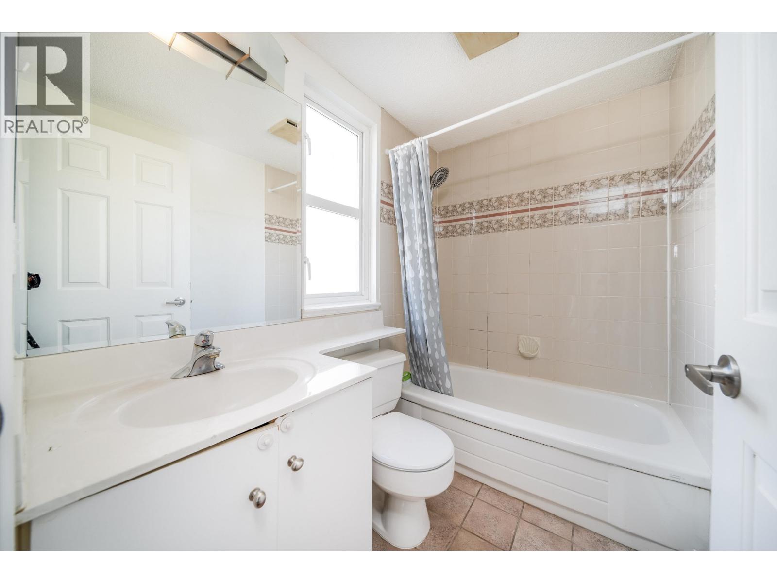 302 8728 Sw Marine Drive, Vancouver, British Columbia  V6P 6A4 - Photo 16 - R3046868