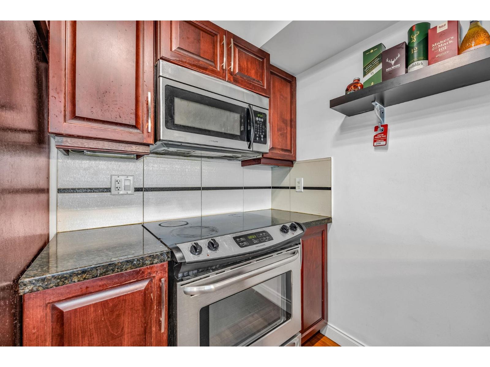 202 19939 55a Avenue, Langley, British Columbia  V3A 3X4 - Photo 11 - R3054479