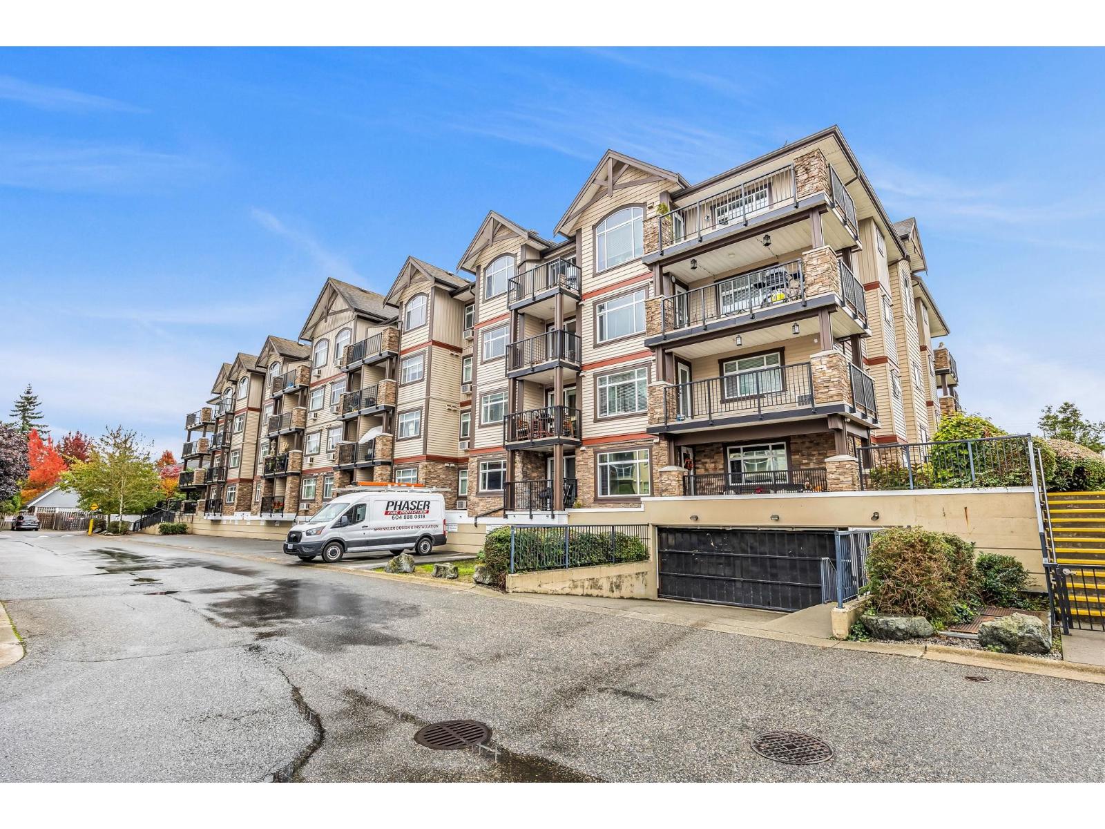 202 19939 55a Avenue, Langley, British Columbia  V3A 3X4 - Photo 3 - R3054479