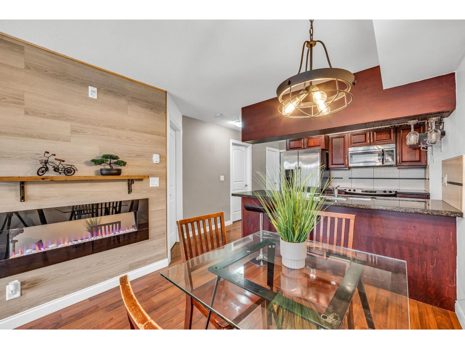 202 19939 55a Avenue, Langley, British Columbia  V3A 3X4 - Photo 6 - R3054479