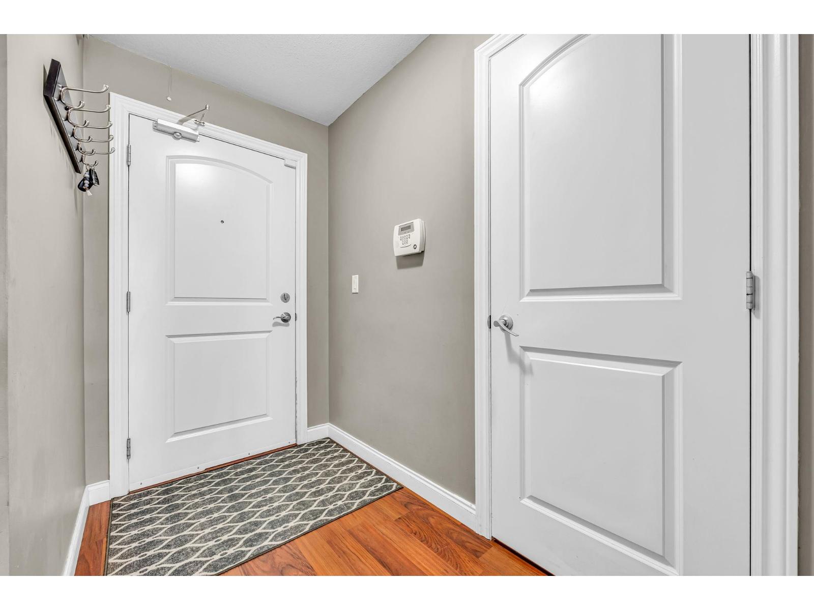 202 19939 55a Avenue, Langley, British Columbia  V3A 3X4 - Photo 5 - R3054479