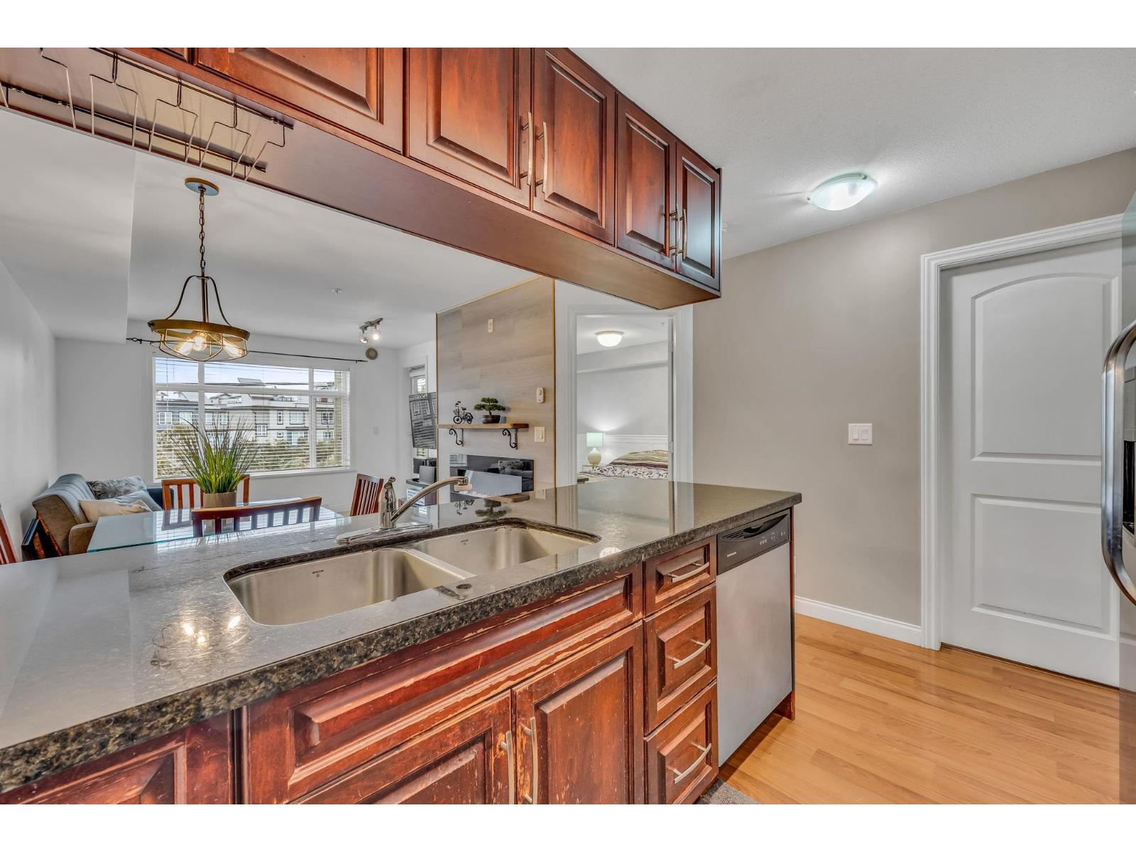 202 19939 55a Avenue, Langley, British Columbia  V3A 3X4 - Photo 10 - R3054479