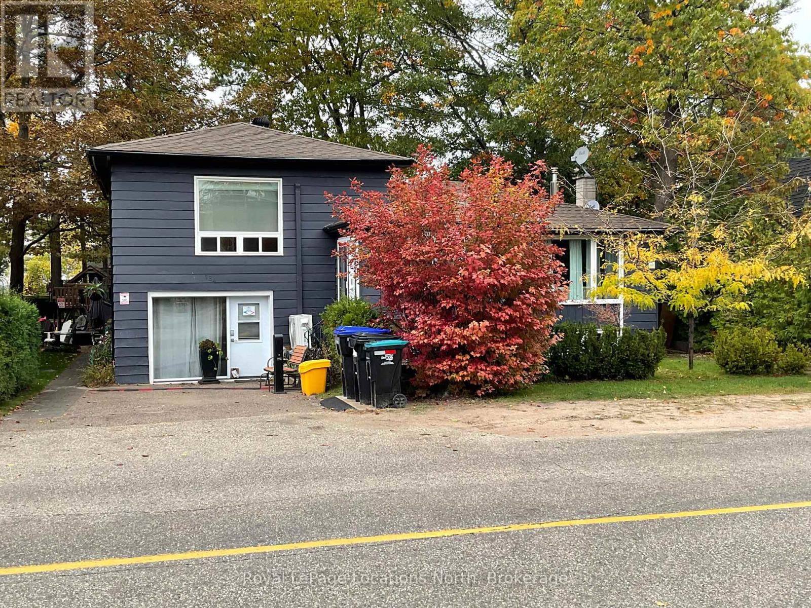 184 Dunkerron Avenue, Wasaga Beach, Ontario  L9Z 2G8 - Photo 2 - S12459071