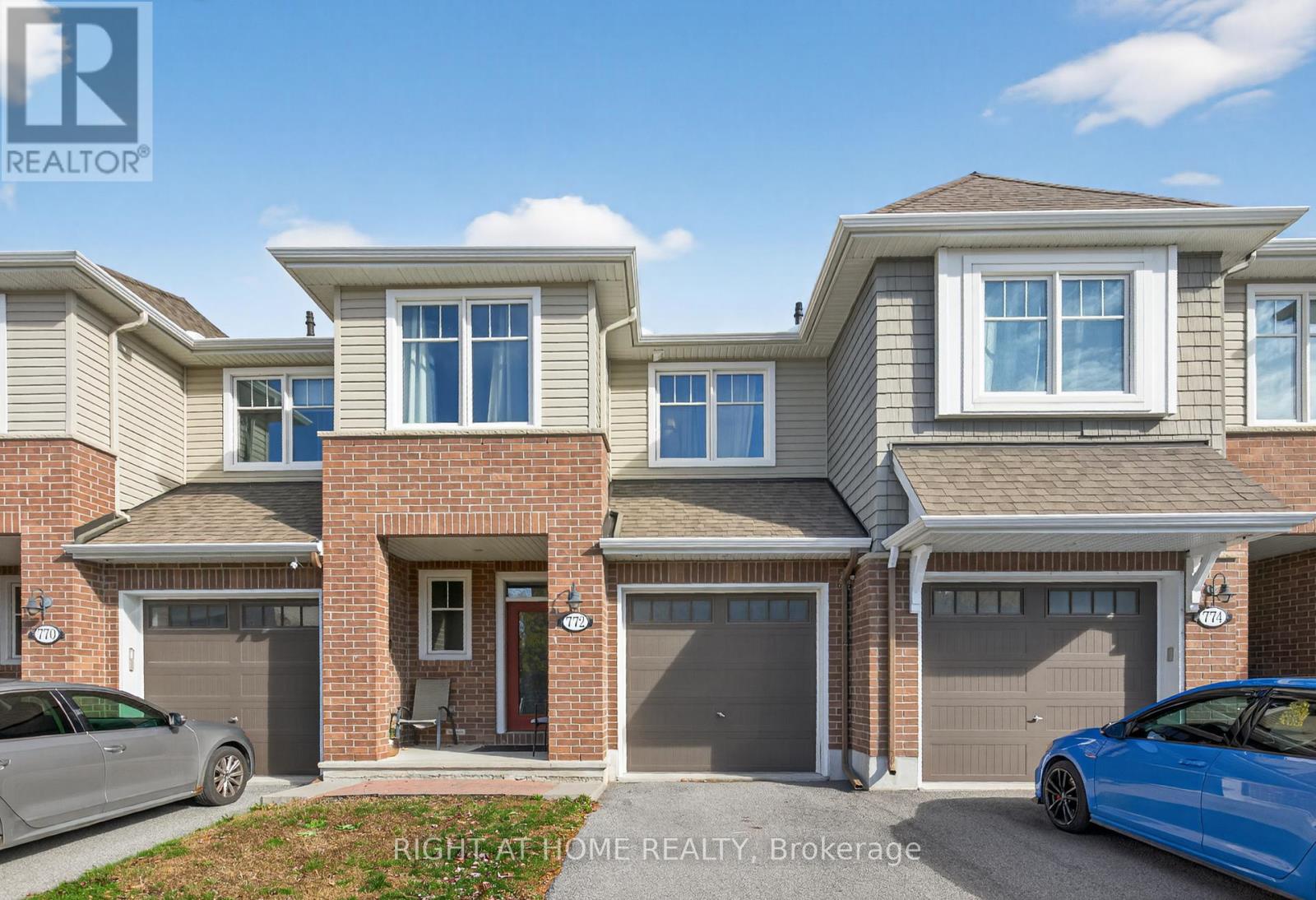 772 Cedar Creek Drive, Ottawa, Ontario  K1T 0B2 - Photo 2 - X12481959