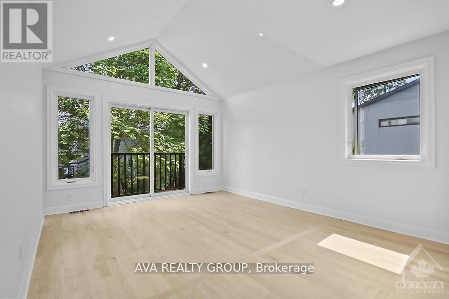 14 Gould Street, Ottawa, Ontario  K1Y 2P2 - Photo 10 - X12482497