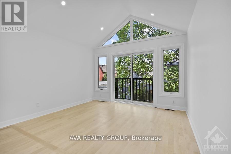 14 Gould Street, Ottawa, Ontario  K1Y 2P2 - Photo 11 - X12482497