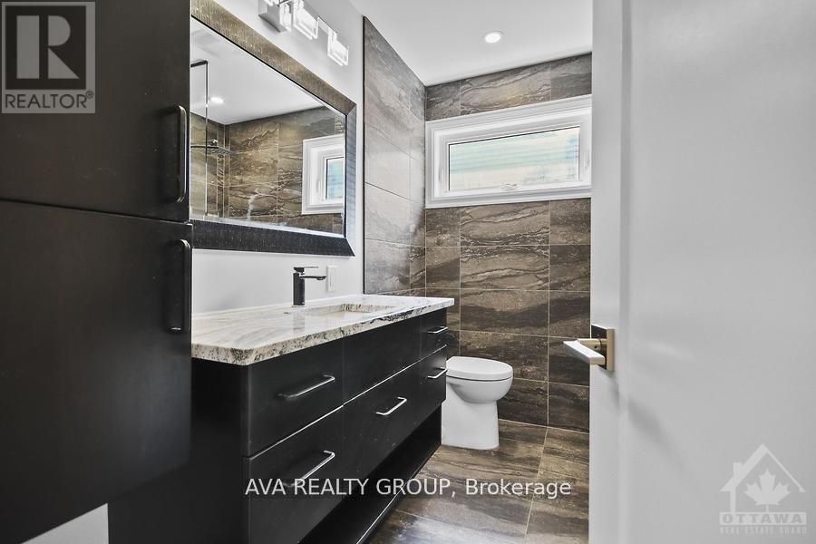 14 Gould Street, Ottawa, Ontario  K1Y 2P2 - Photo 13 - X12482497